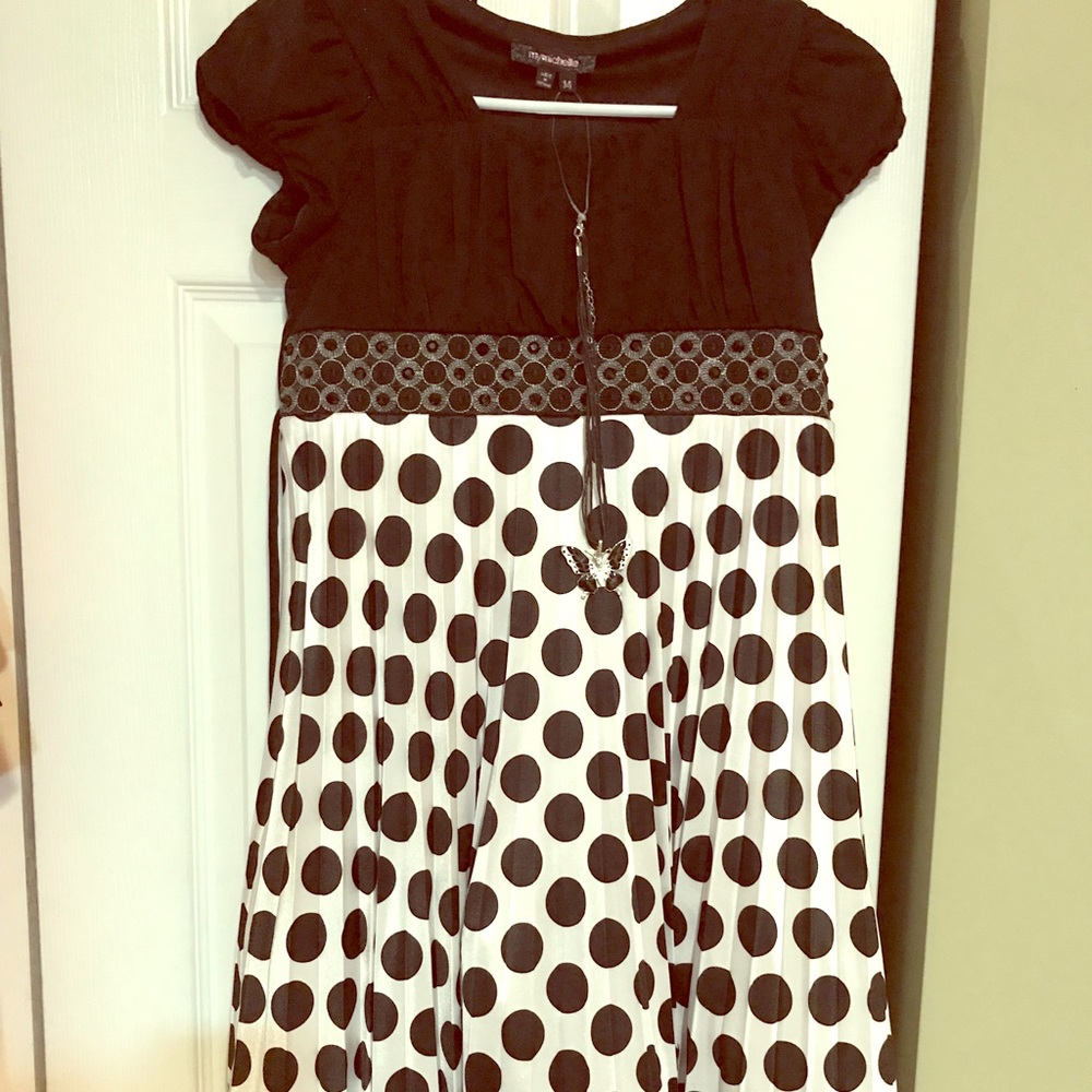 Adorable polka dot dress